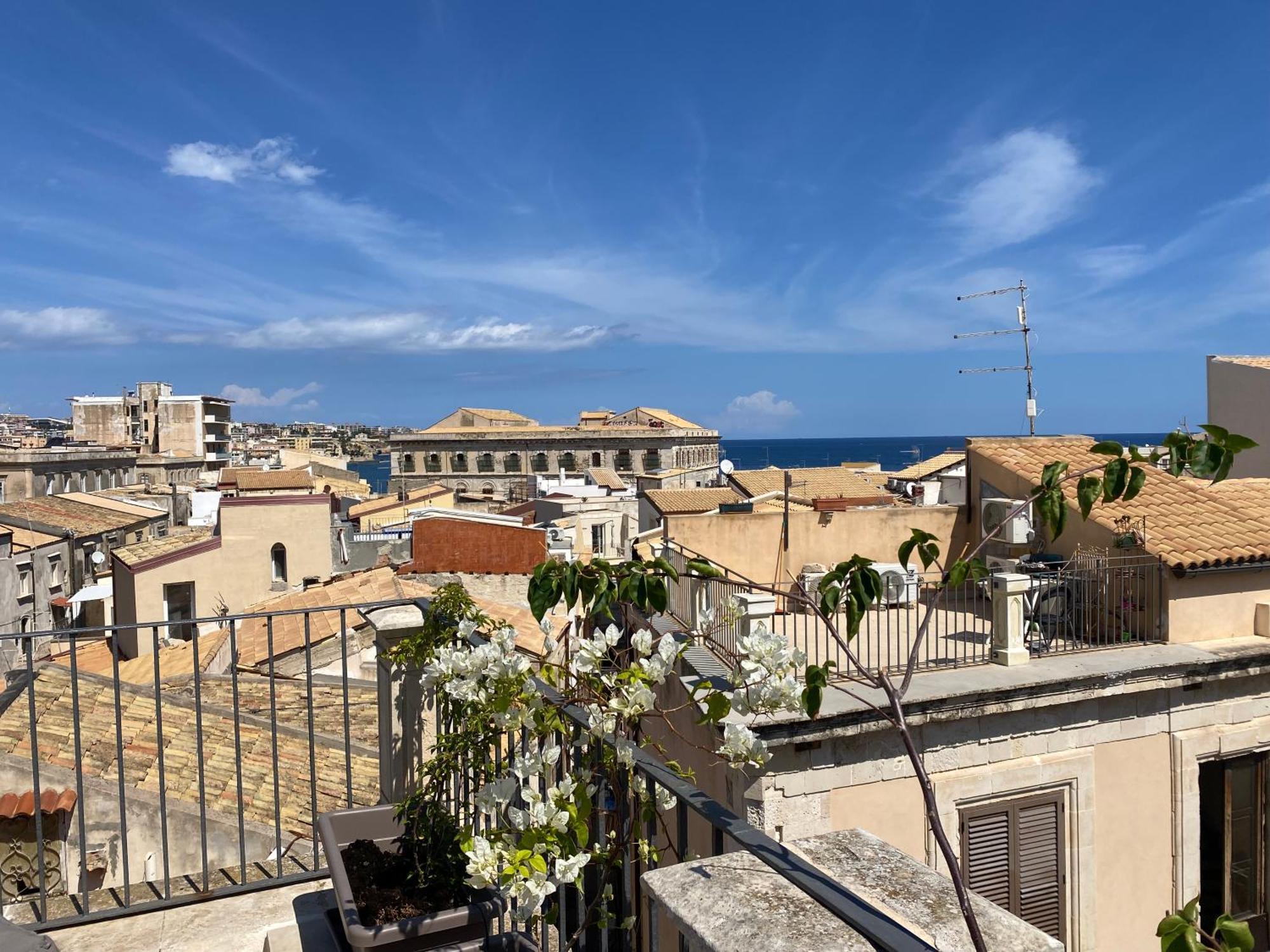 Alma Maris Terrazza Al Tempio By Bed&Bros Apartment Сиракуза Екстериор снимка